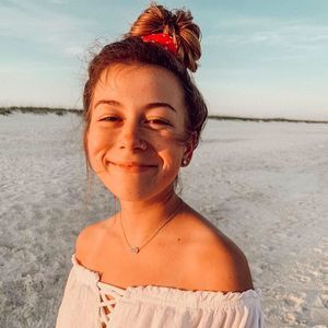 Meet your Posher, Brooke